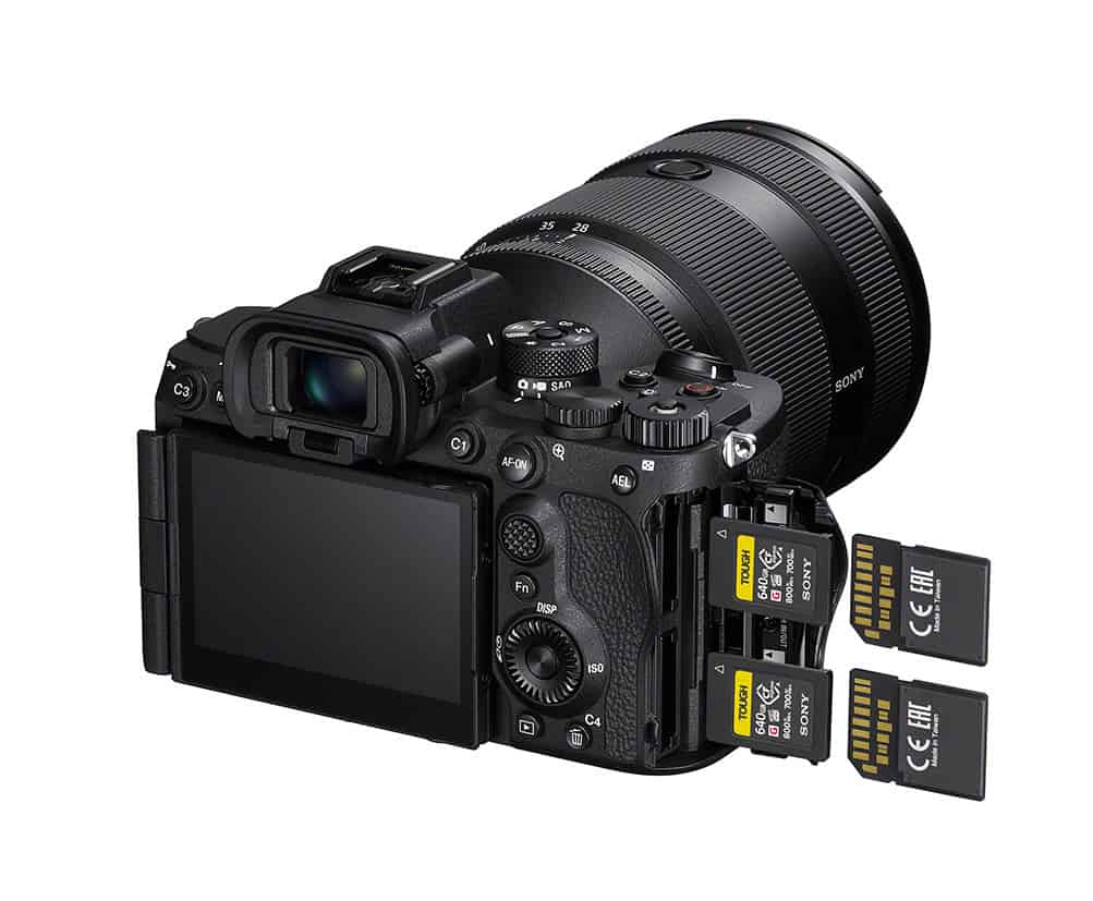 A7-Rear | Photography and video news, reviews and tips | Henry's Camera Sony Alpha a7R VI: The New Benchmark for Resolution and Speed