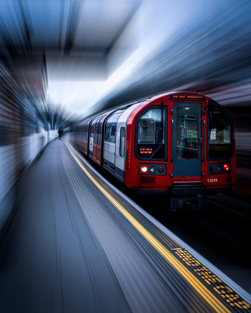 Sony Urban Photography: Blur Effects For Leading Lines 