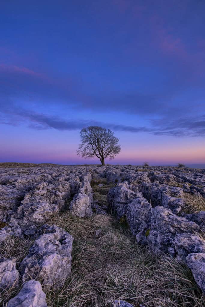 The Best Time to Take Outdoor Photographs: Blue Hour