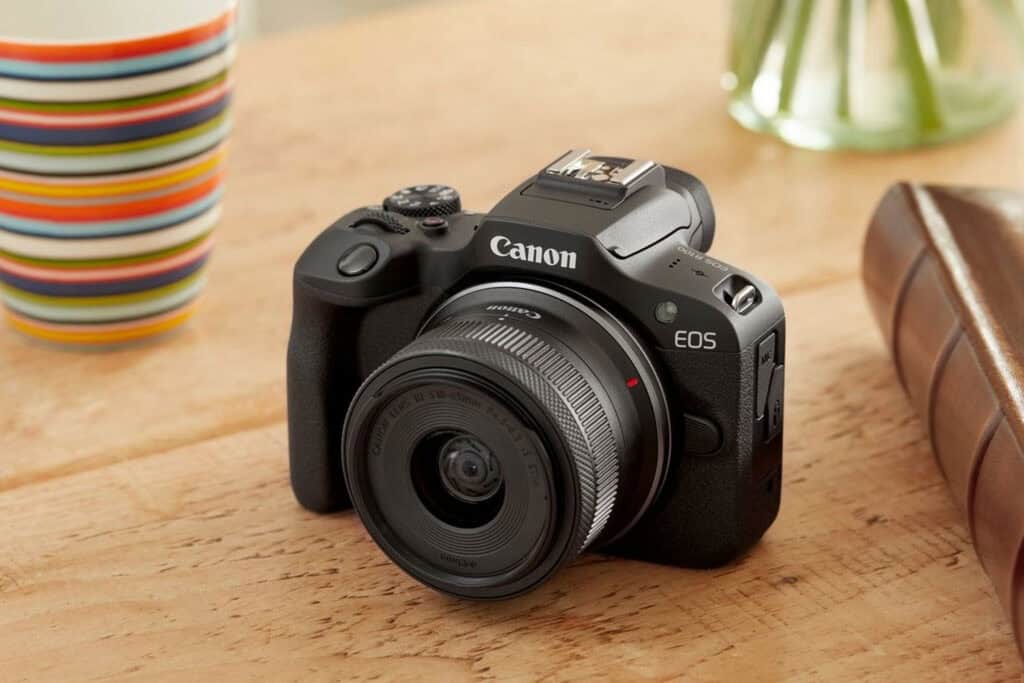 2024 Holiday Gift Guide: Gifts Ideas to Inspire a Budding Young Creative: Canon R100 Mirrorless Camera