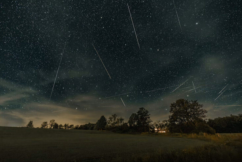 Meteor-Shower | Photography and video news, reviews and tips | Henry's Camera Start Here Astrophotography in 2026. The Night Sky Is Putting on a Show