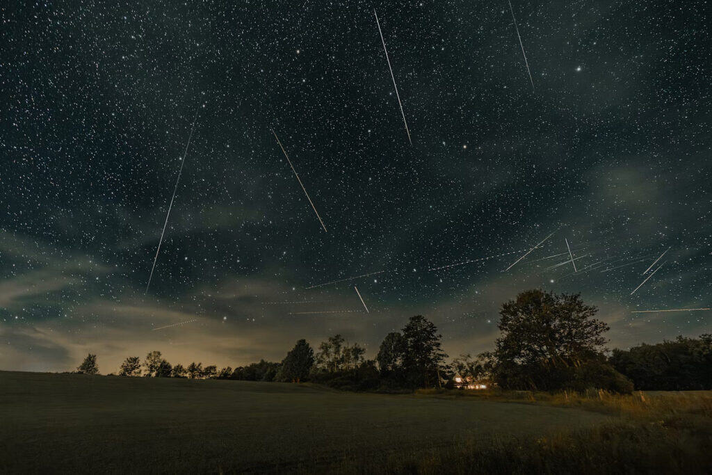 Perseids-Metero-Shower | Photography and video news, reviews and tips | Henry's Camera astrophotography events in August