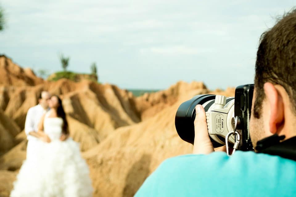 Photo-Wedding | Photography and video news, reviews and tips | Henry's Camera Wedding Photography - Hiring a Pro or doing it yourself. What is best?