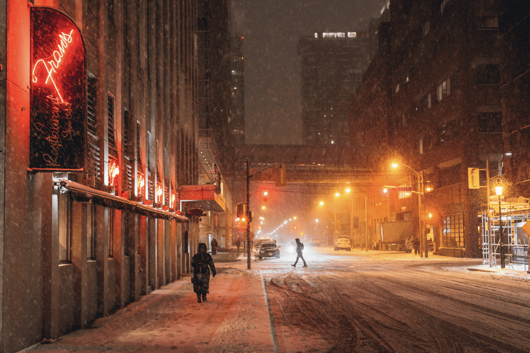 Ryan Bolton Photography - Fran's Diner during a snowstorm, Downtown Toronto. 