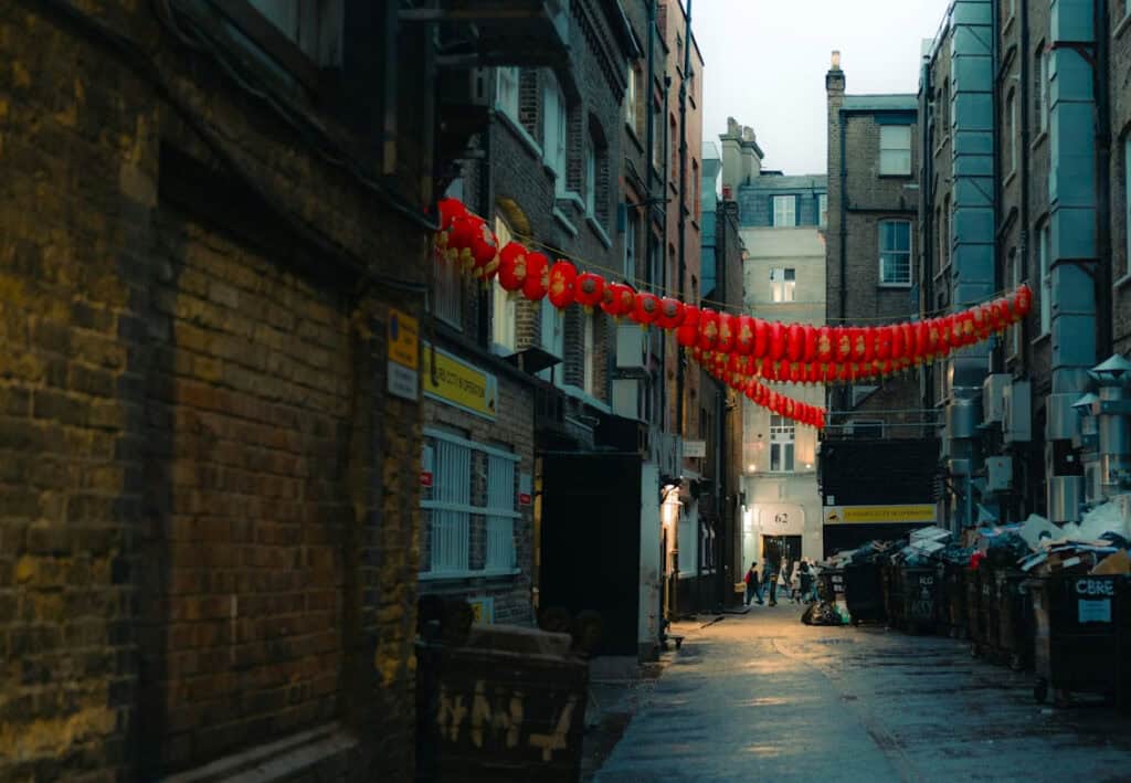 Start Here: Street Photography Tips, Tricks and Gear