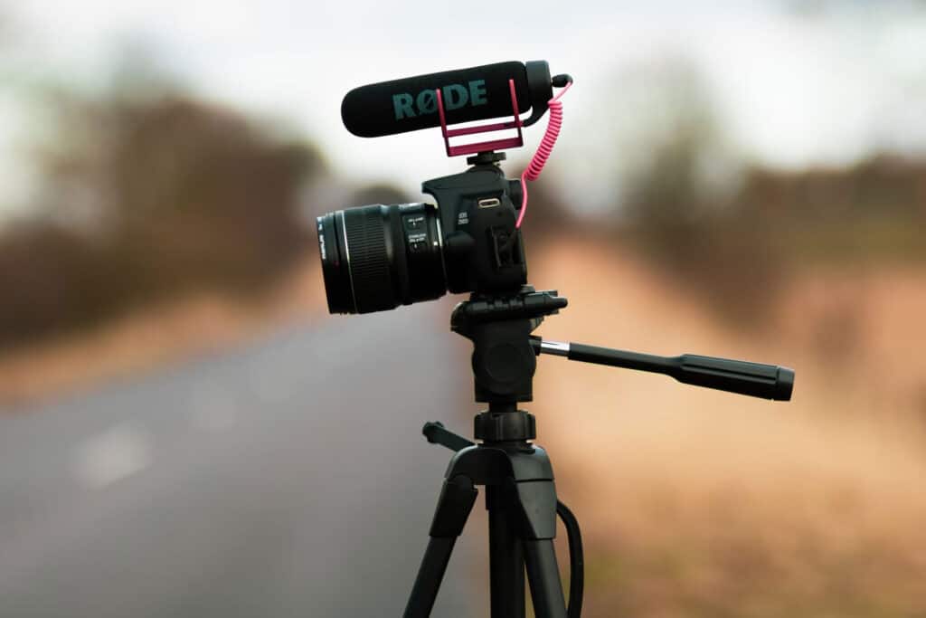 Master Vlogging 101: Essential Gear, Expert Tips, and Inspiring Success Stories