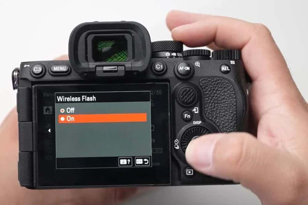 Wireless Flash ON