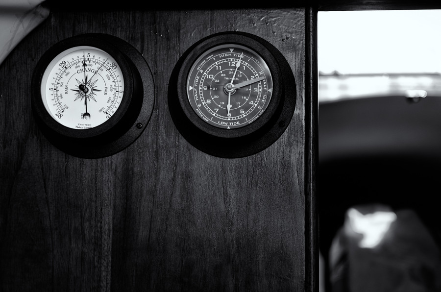 Barometer and clock - Kevin Taillieu