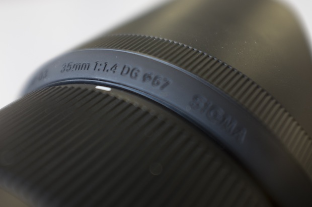 Sigma 35mm F/1.4 DG Art Lens Hood